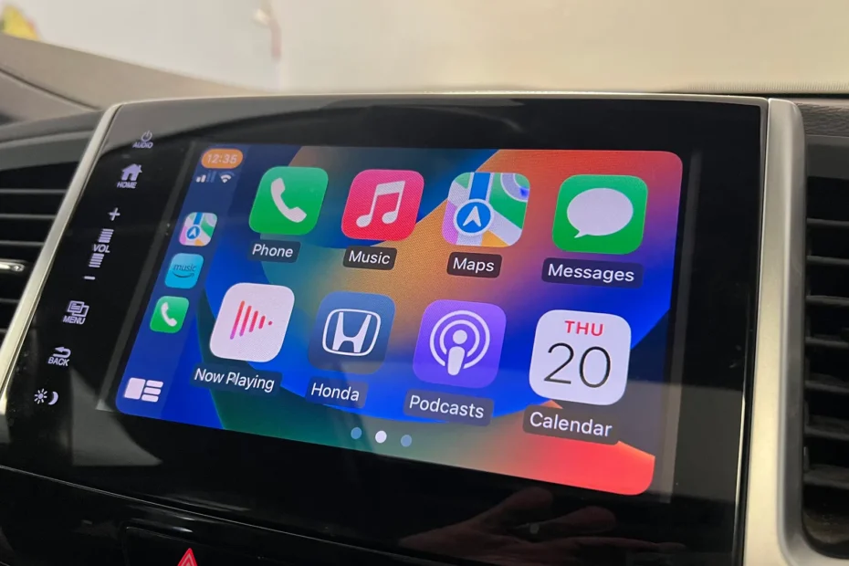 Apple CarPlay